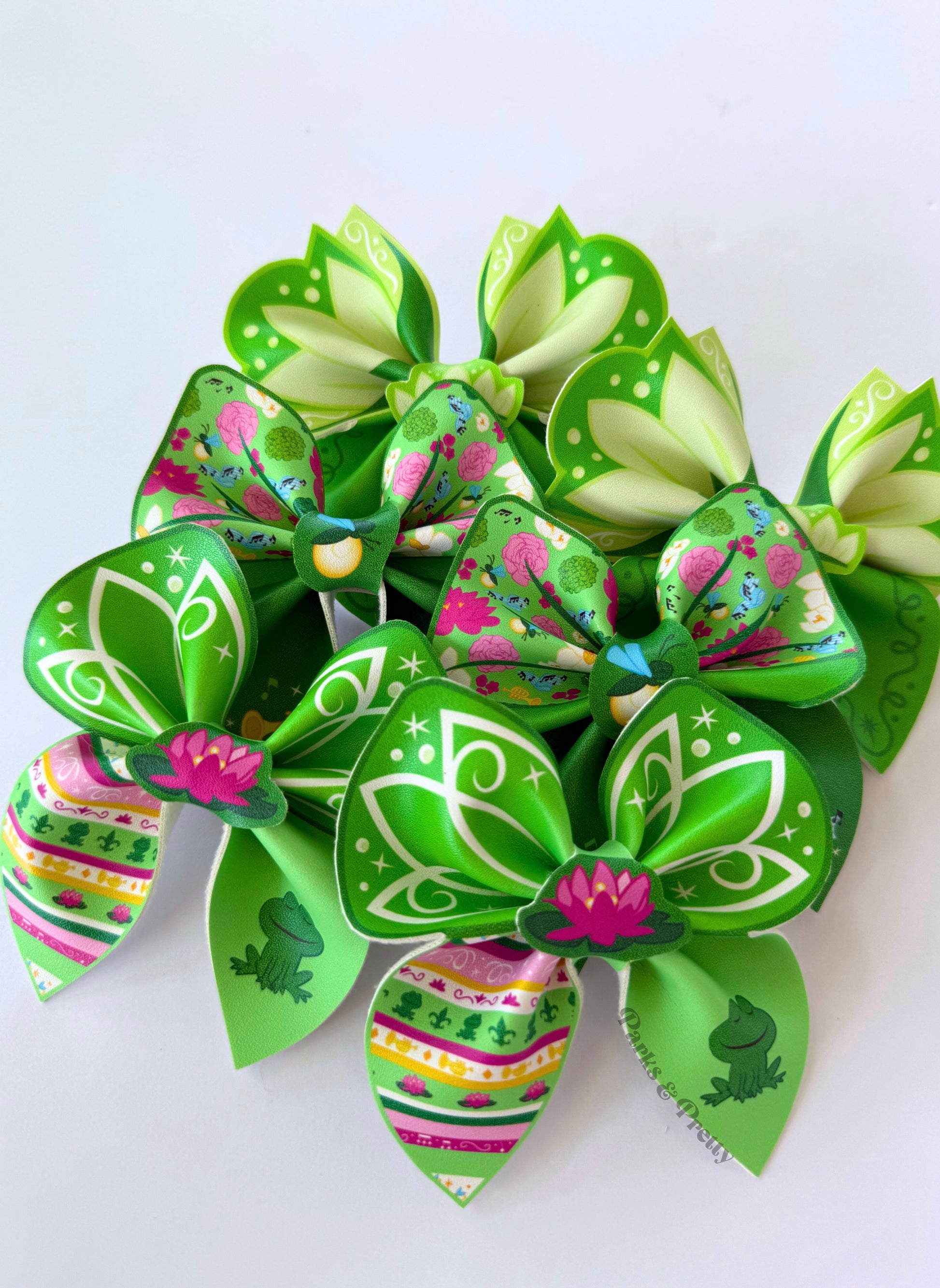 Frog princess bow