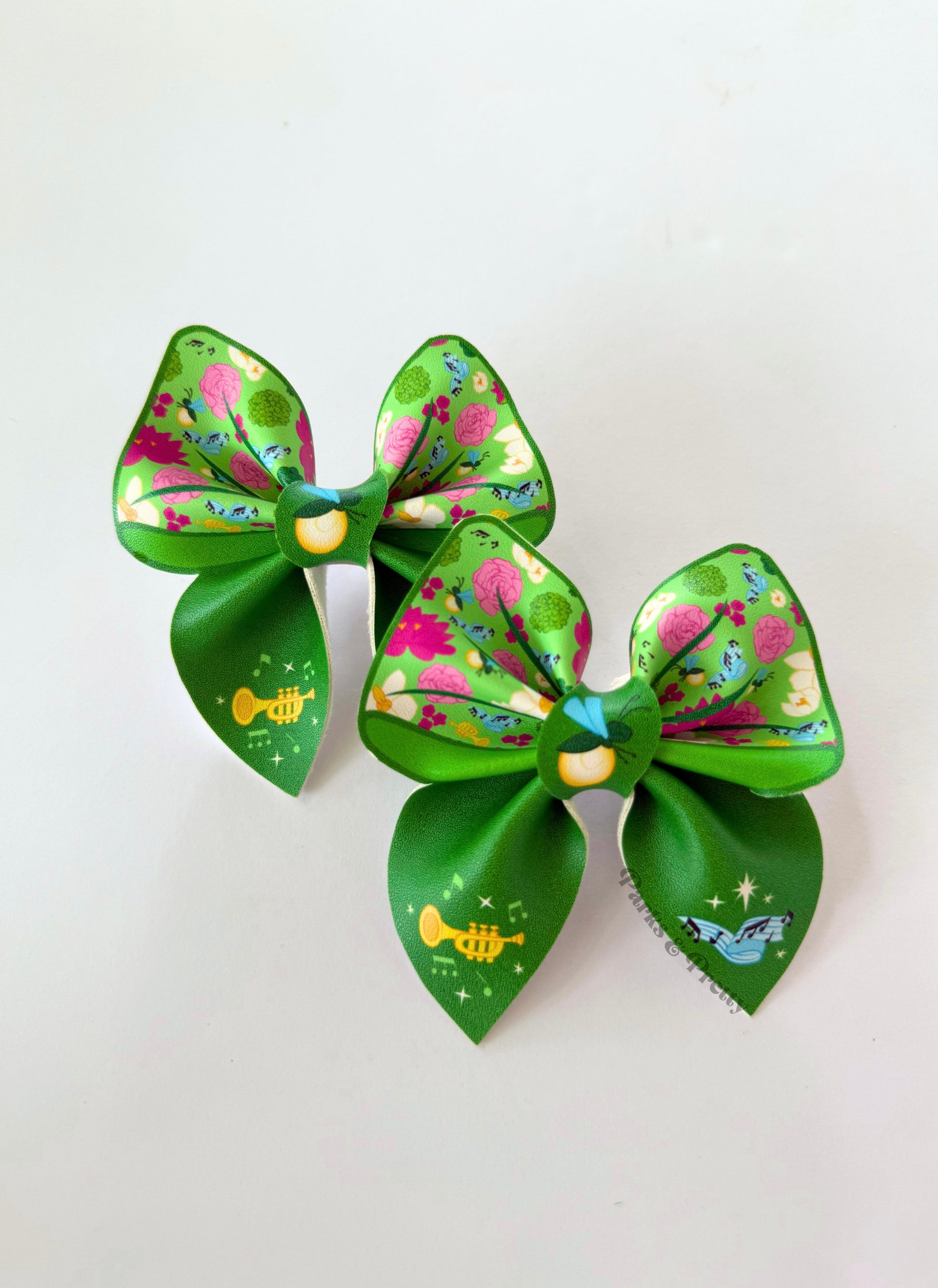 Frog princess bow